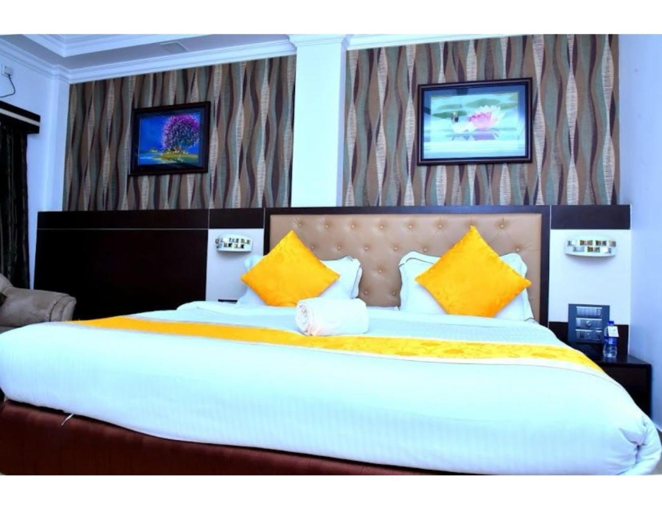 The Grand Krishna Luxury Hotel, Chikmagalūr Eksteriør bilde