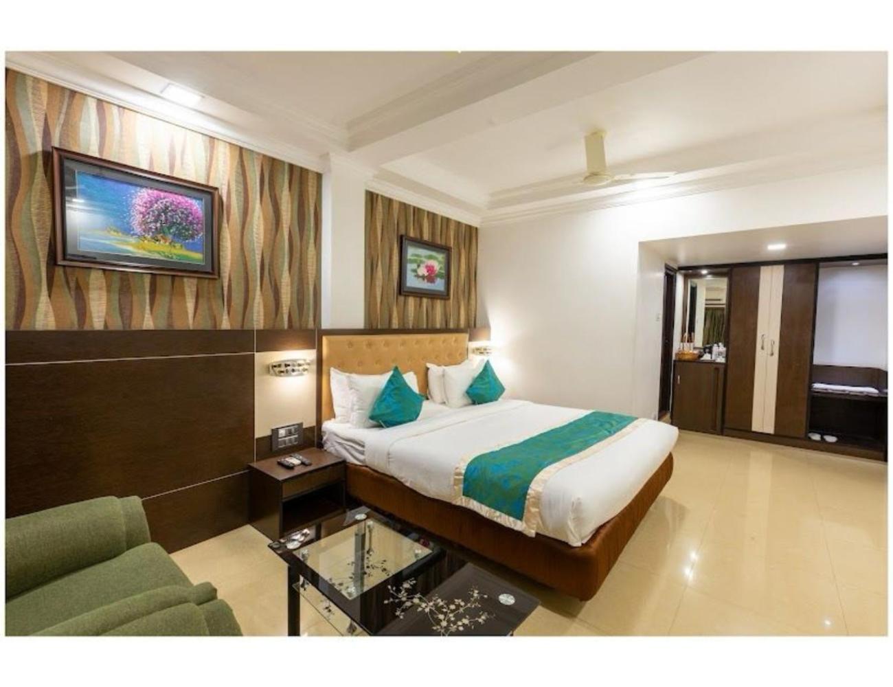 The Grand Krishna Luxury Hotel, Chikmagalūr Eksteriør bilde