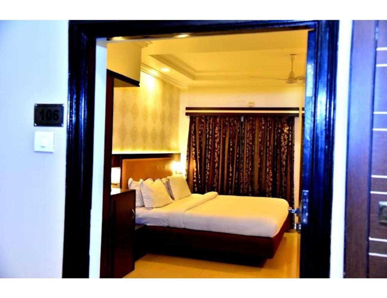 The Grand Krishna Luxury Hotel, Chikmagalūr Eksteriør bilde