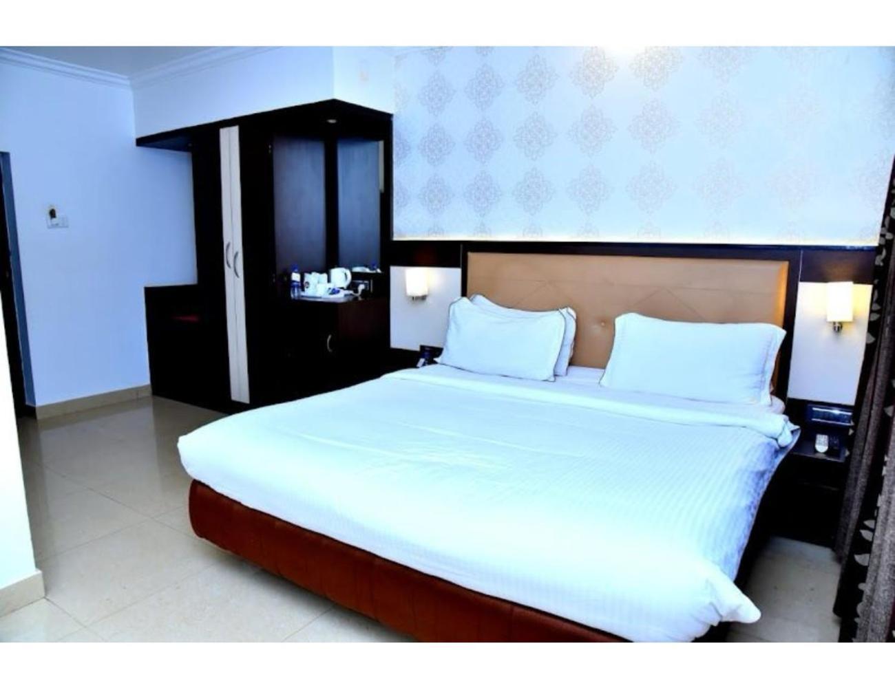 The Grand Krishna Luxury Hotel, Chikmagalūr Eksteriør bilde