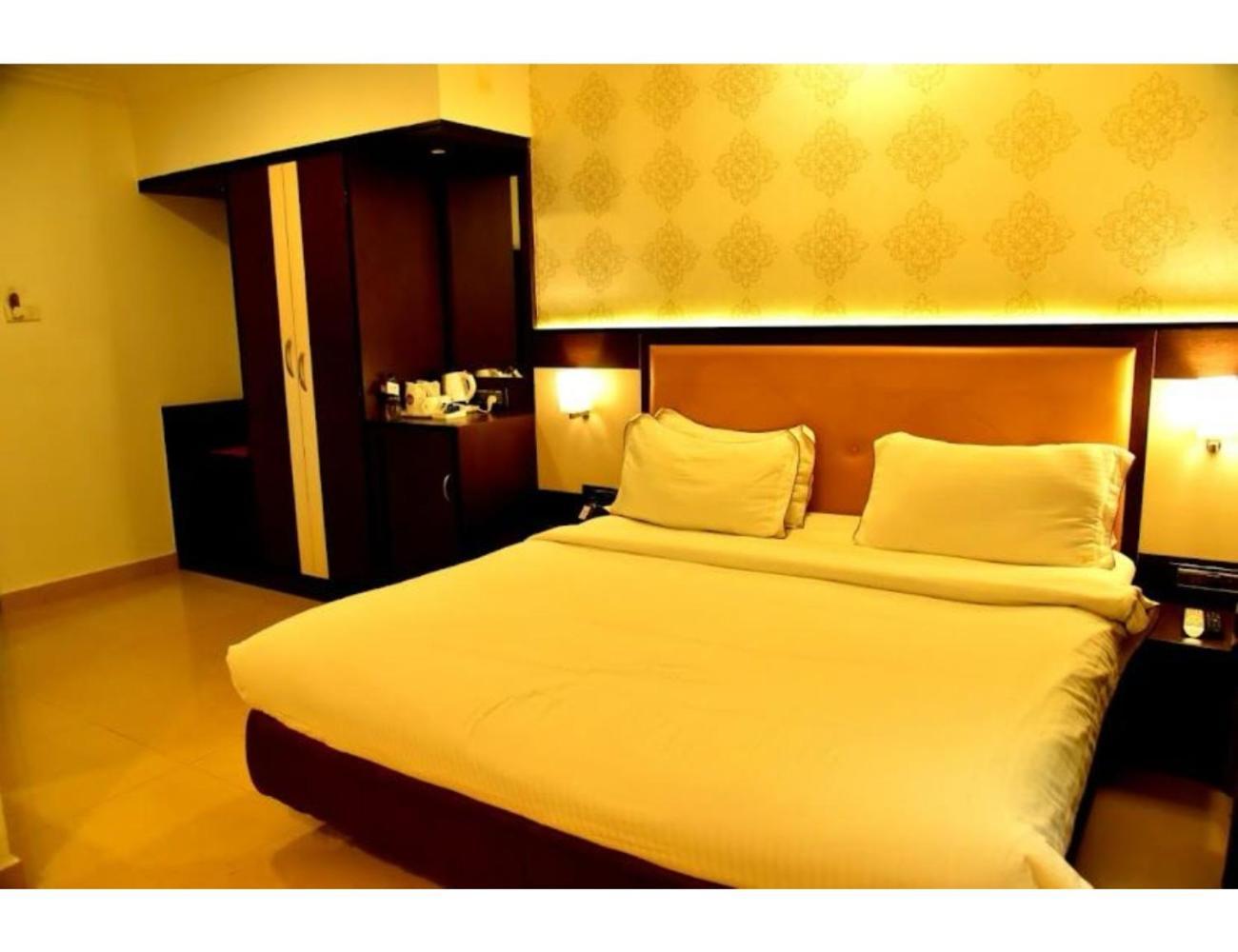 The Grand Krishna Luxury Hotel, Chikmagalūr Eksteriør bilde